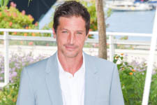 Simon Rex