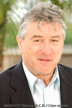 ROBERT DE NIRO